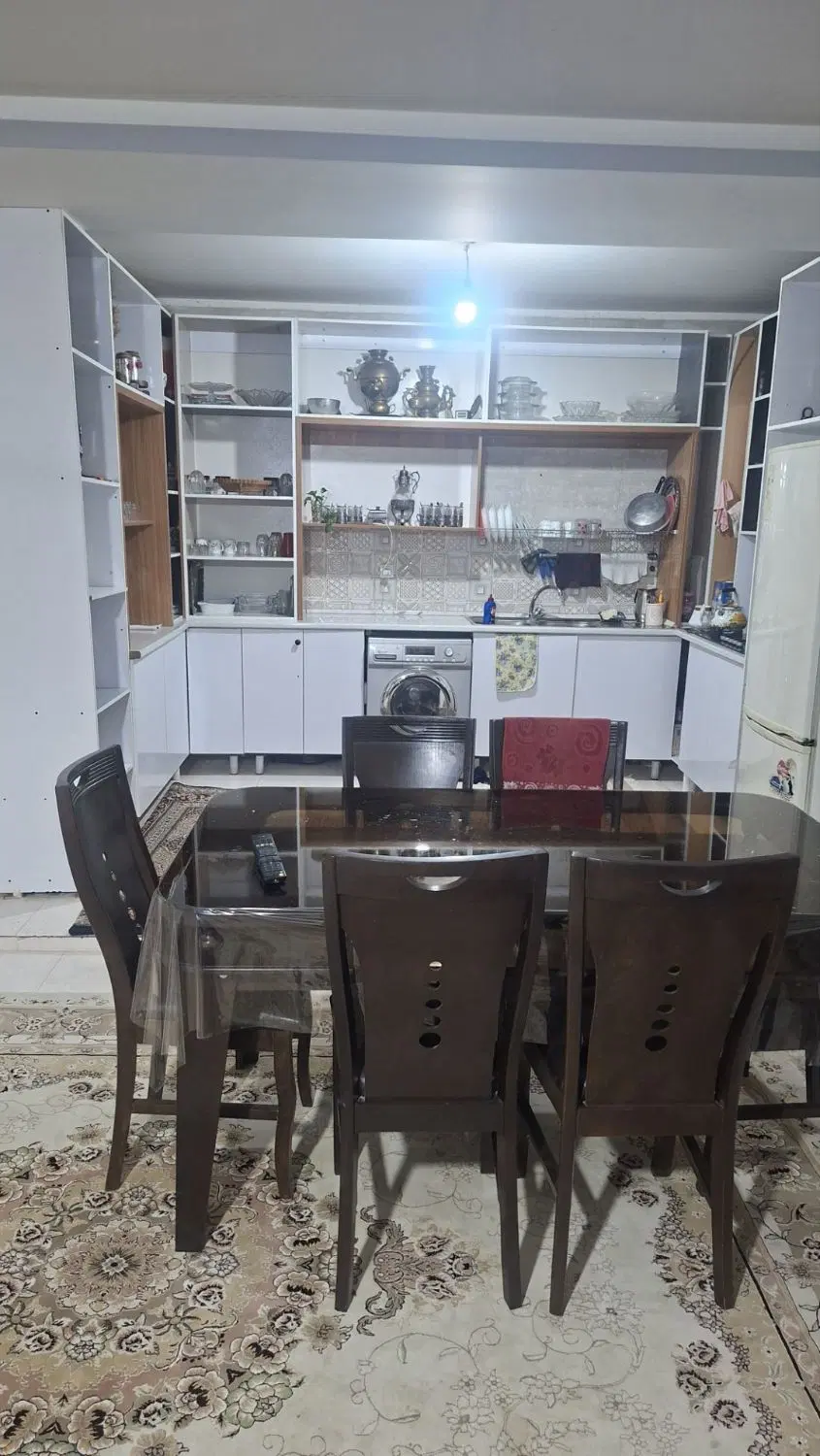 خانه آپارتمانی طبقه دوم