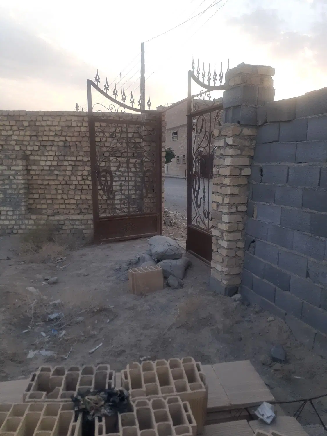 چهار دیواری برای باغچه