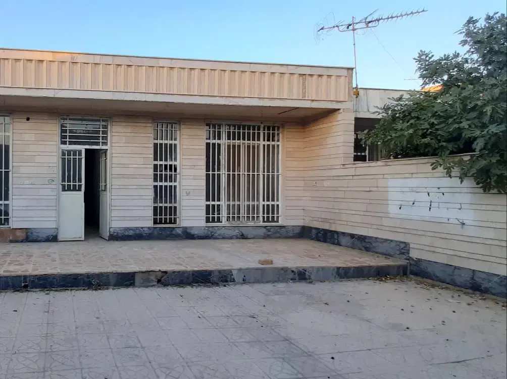 فروش یا معاوضه ویلایی ۳۰۰ متری خیابان ابوالفضل