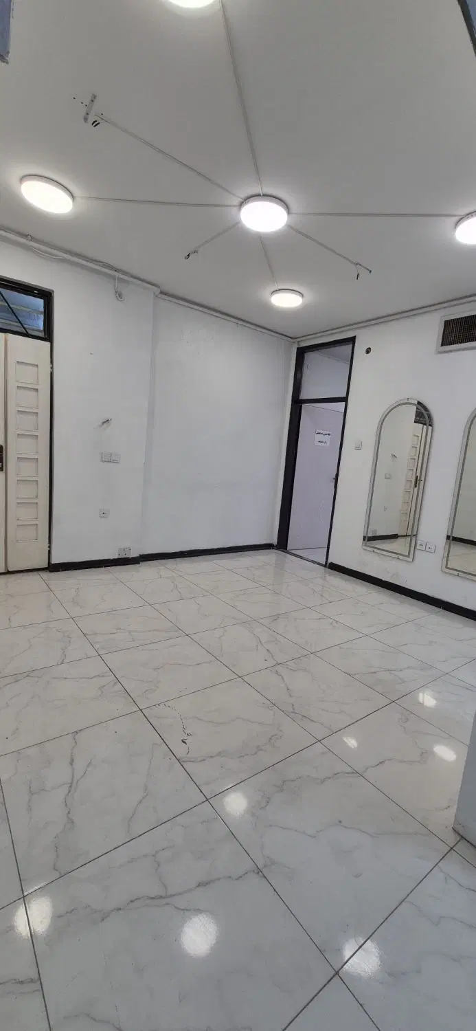 واحد تجاری شریعتی