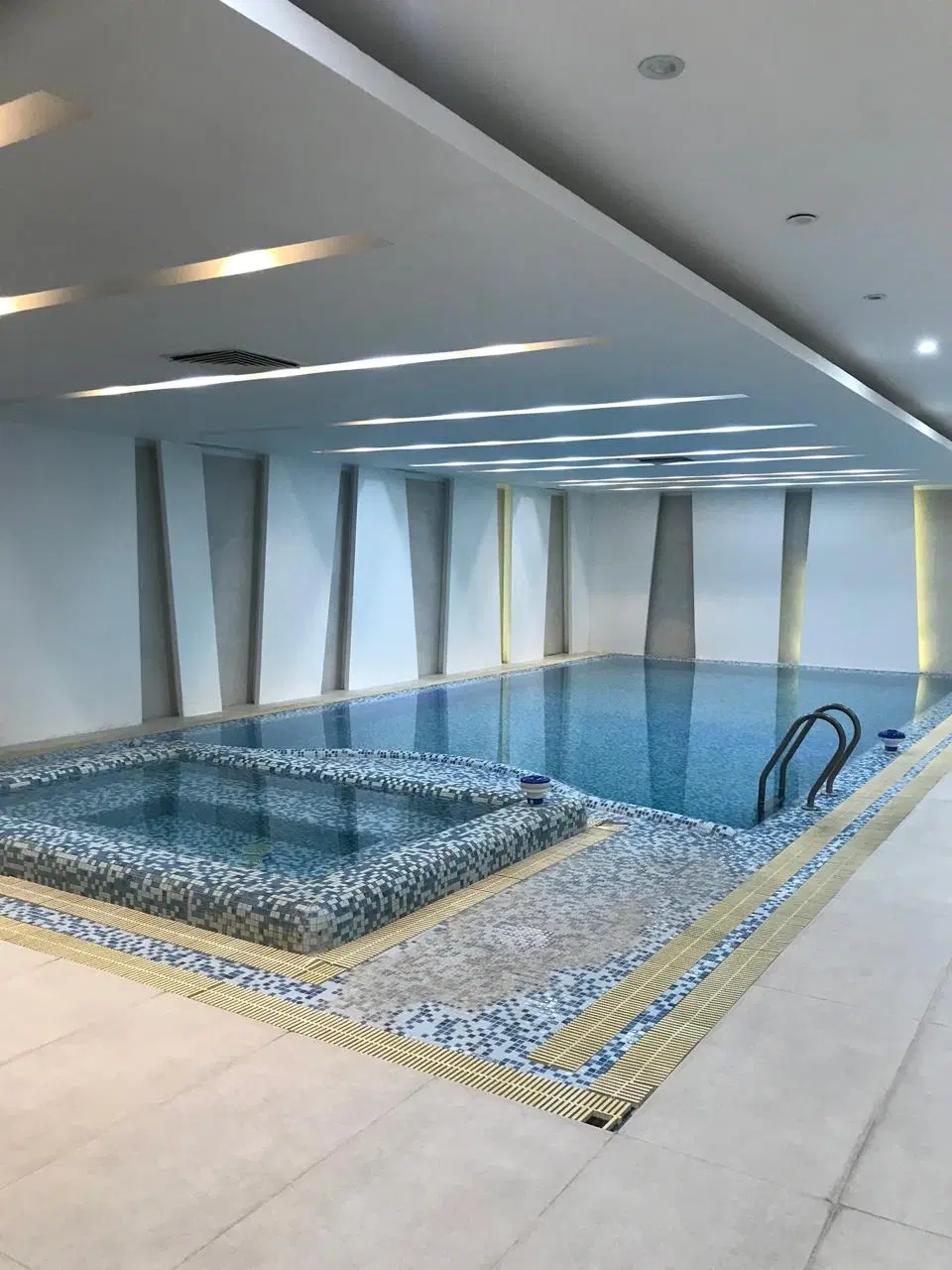 سعادت اباد۱۹۸ متر ۳ خواب