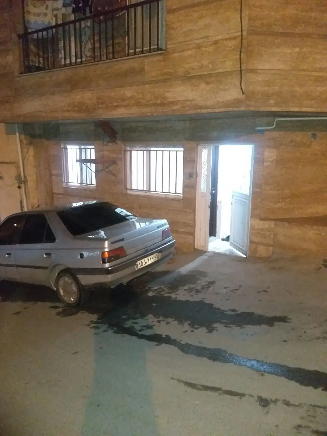 فروش یک واحد ساختمان