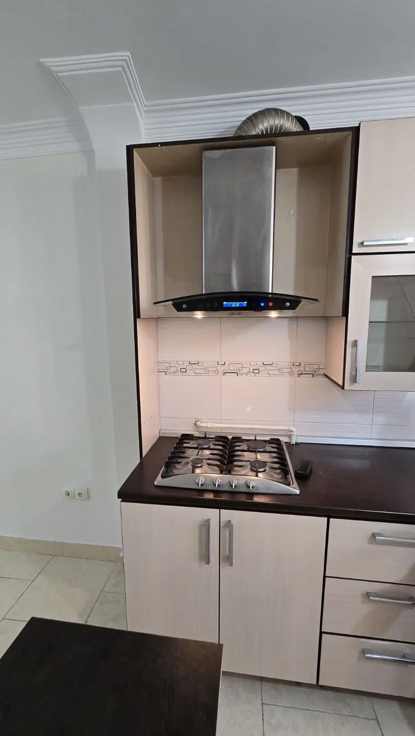 آپارتمان ۵۱ متری یک خوابه با پارکینگ و انباری