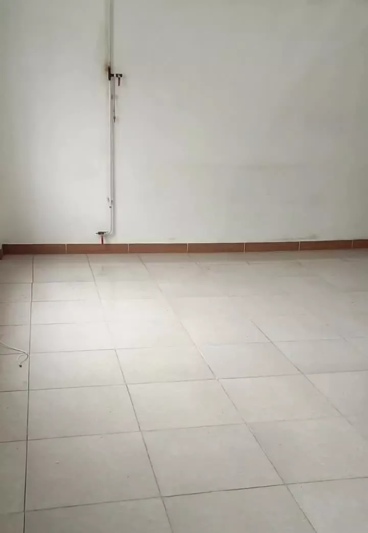 منزل 84متری با پارکینگ نسقی سال ساخت 1394