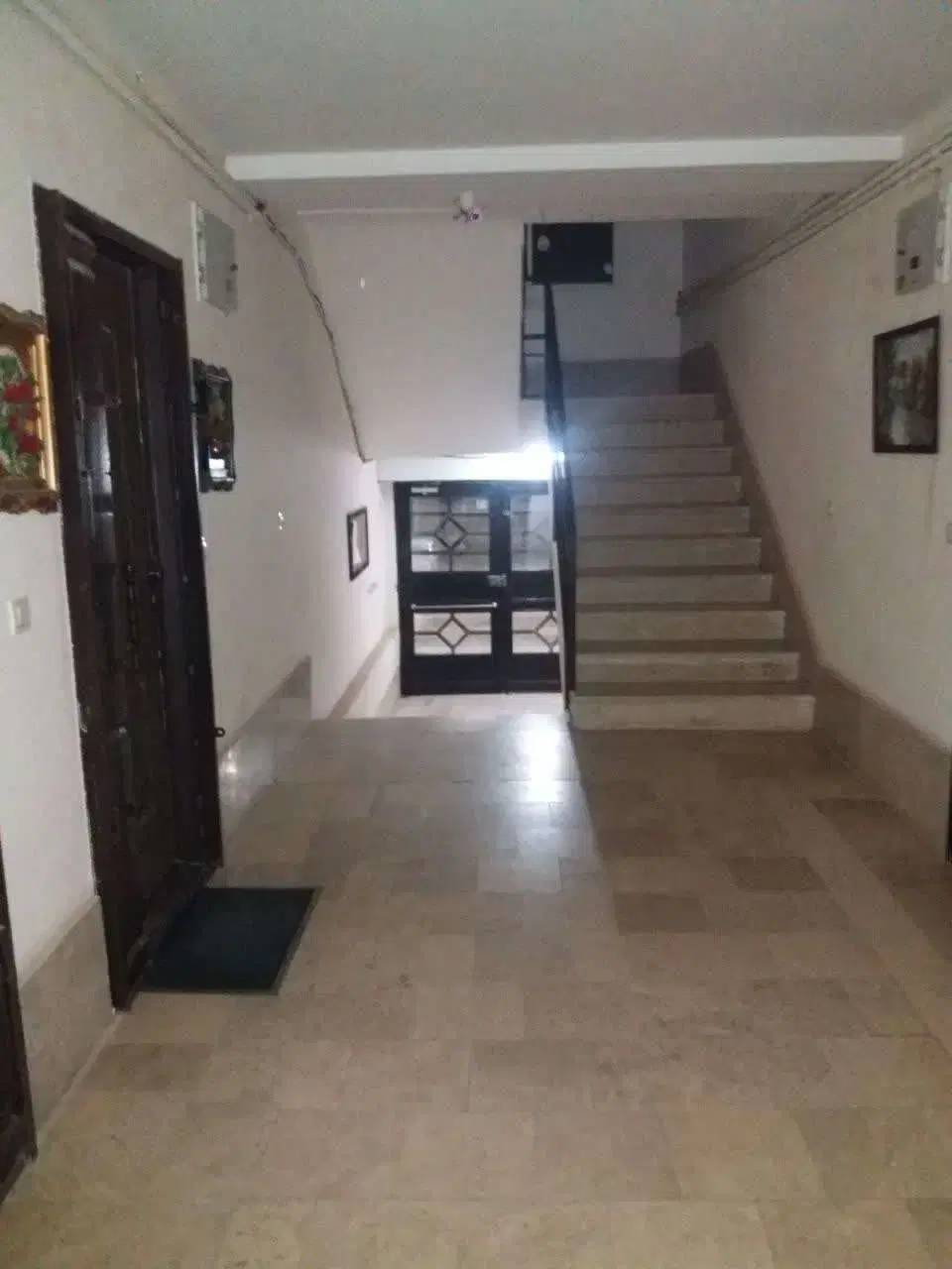 واحد ۹۳ متری