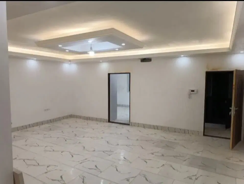 سه واحد آپارتمان نوساز اجاره ای