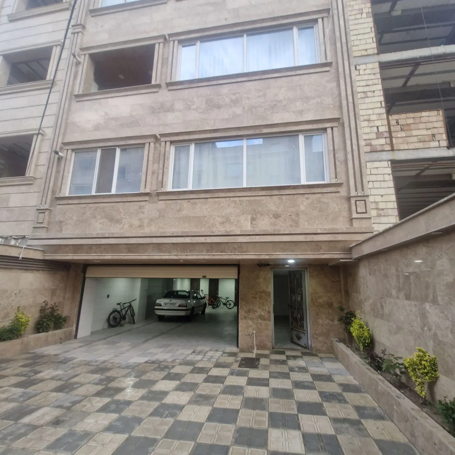 منزل مسکونی