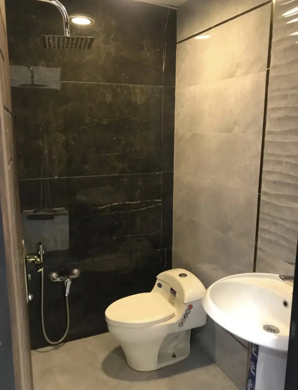 آپارتمان نصیر آباد مبارکه