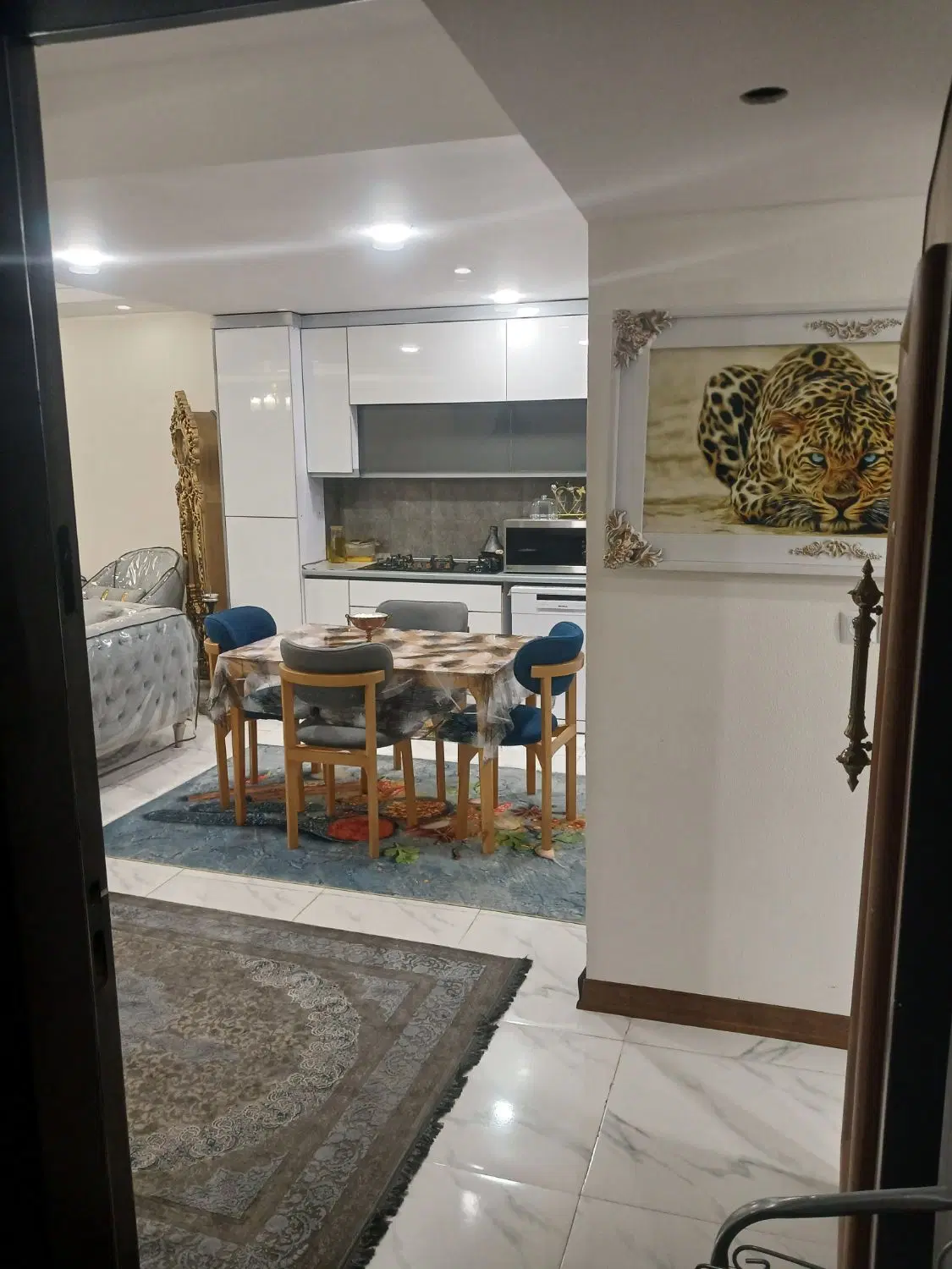 اپارتمان گلدیس خیابان ابوذر