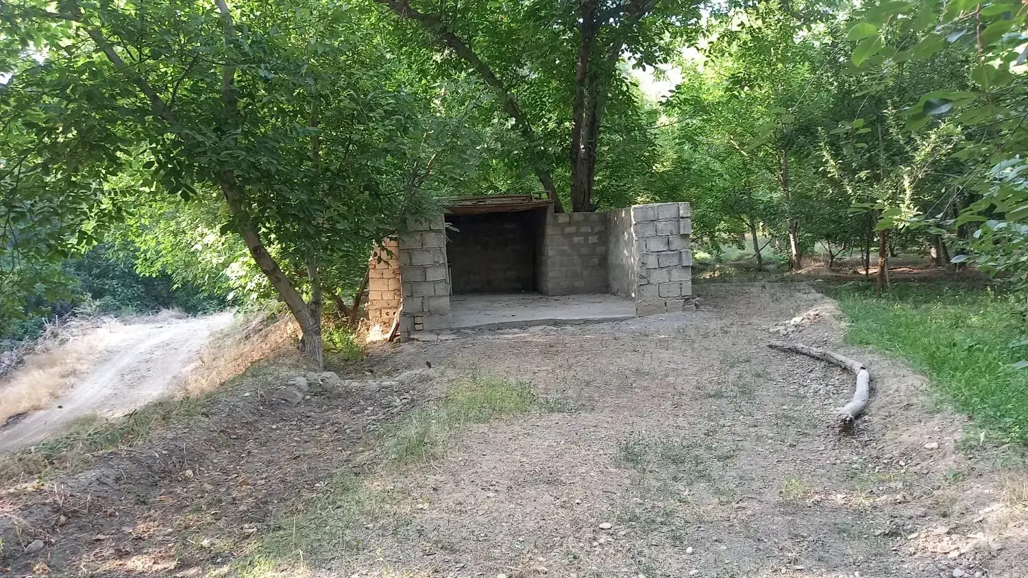 باغ ۲۰۰۰ متری محدوده مارکده. یاسه چای
