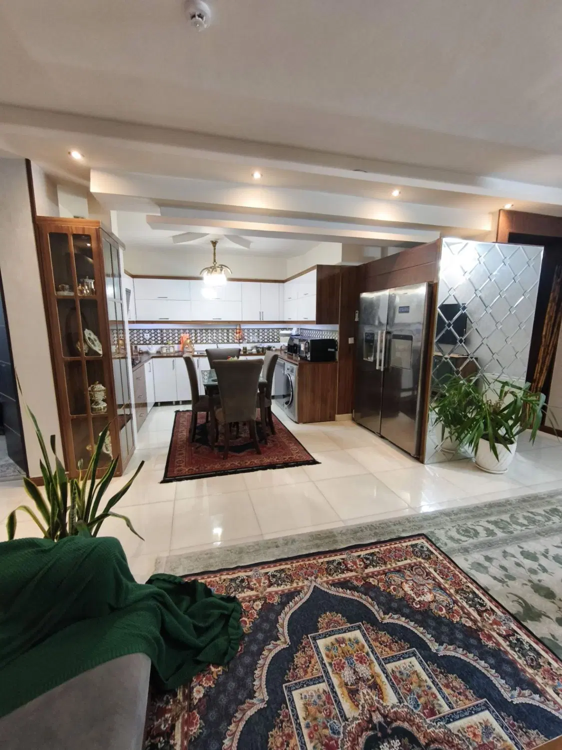 اپارتمان ۱۰۰ متری