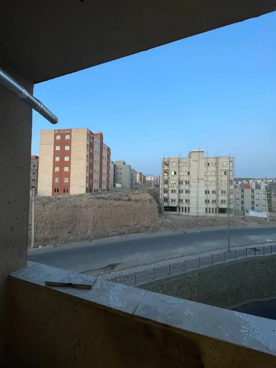 واحد شمارا با یک تماس میفروشیم