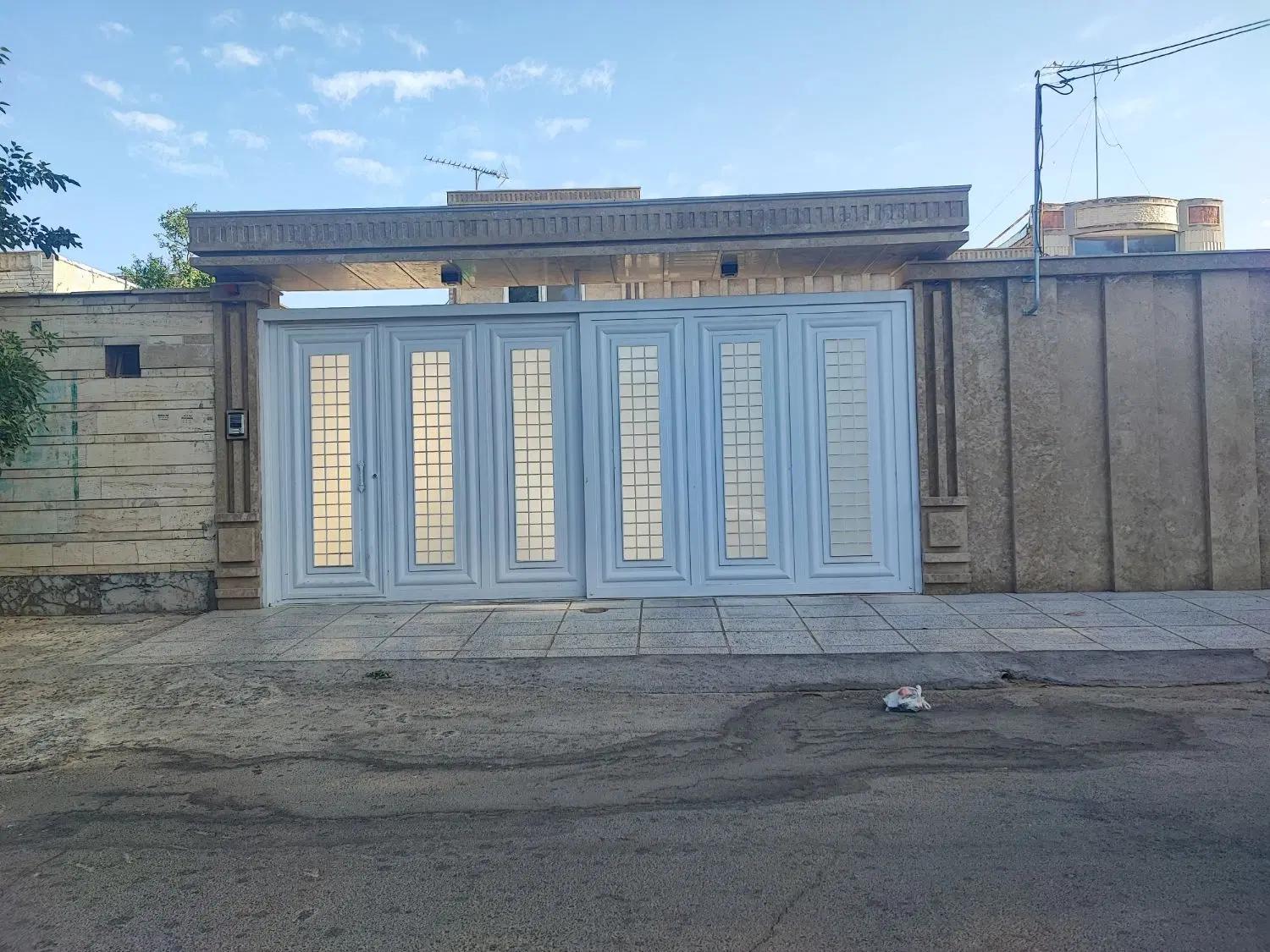 زمین بیست متری دواس بوشهر
