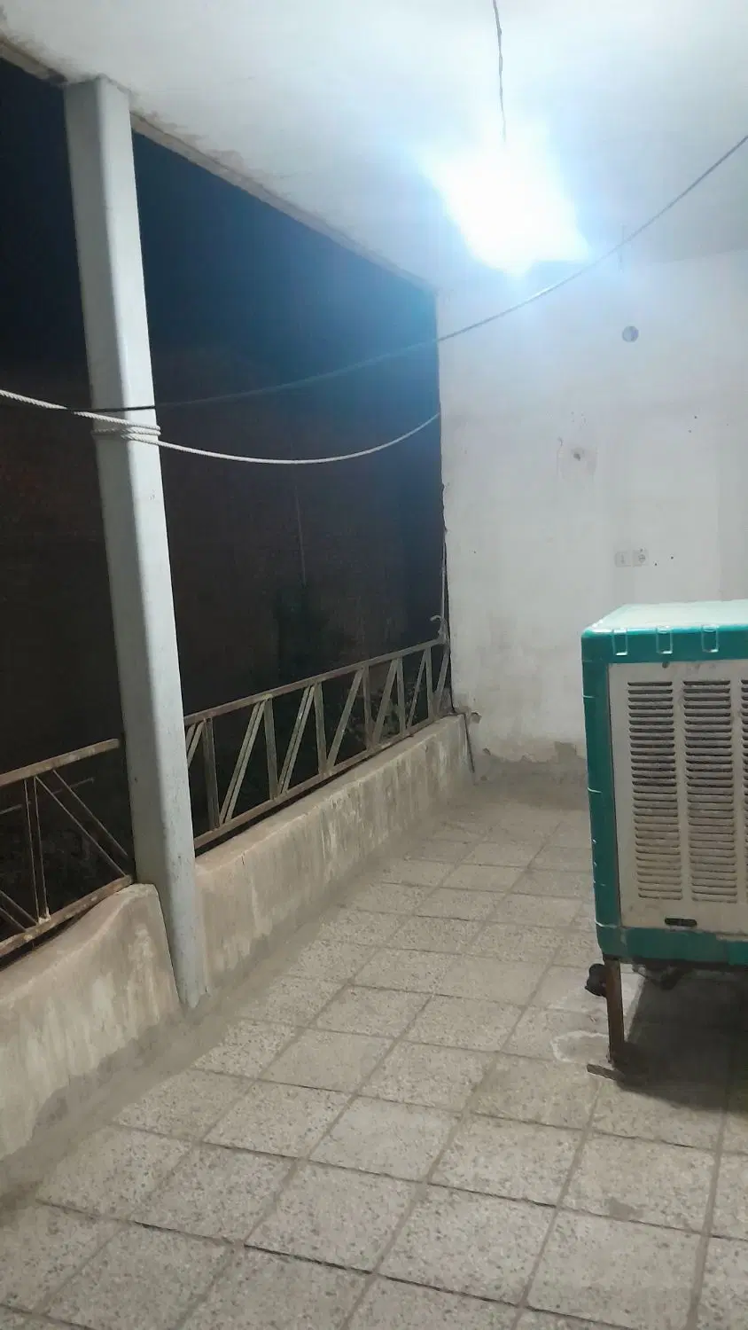 اجاره طبقه بالا بلوار دهه فجر  ۱۵۰ متری