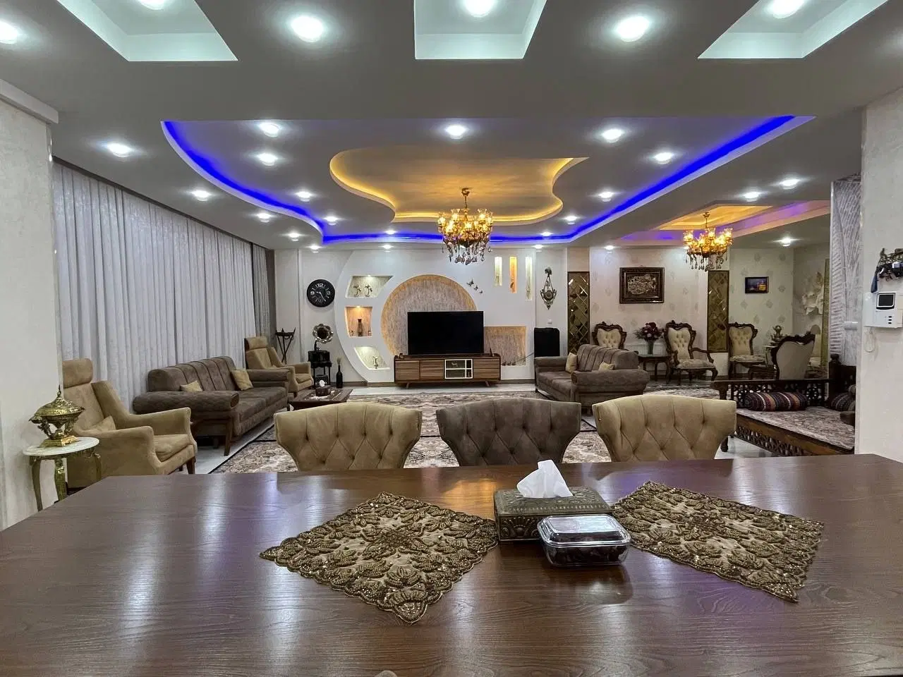 فروش 180 متری فول خوش نقشه غرق نور تک واحدی
