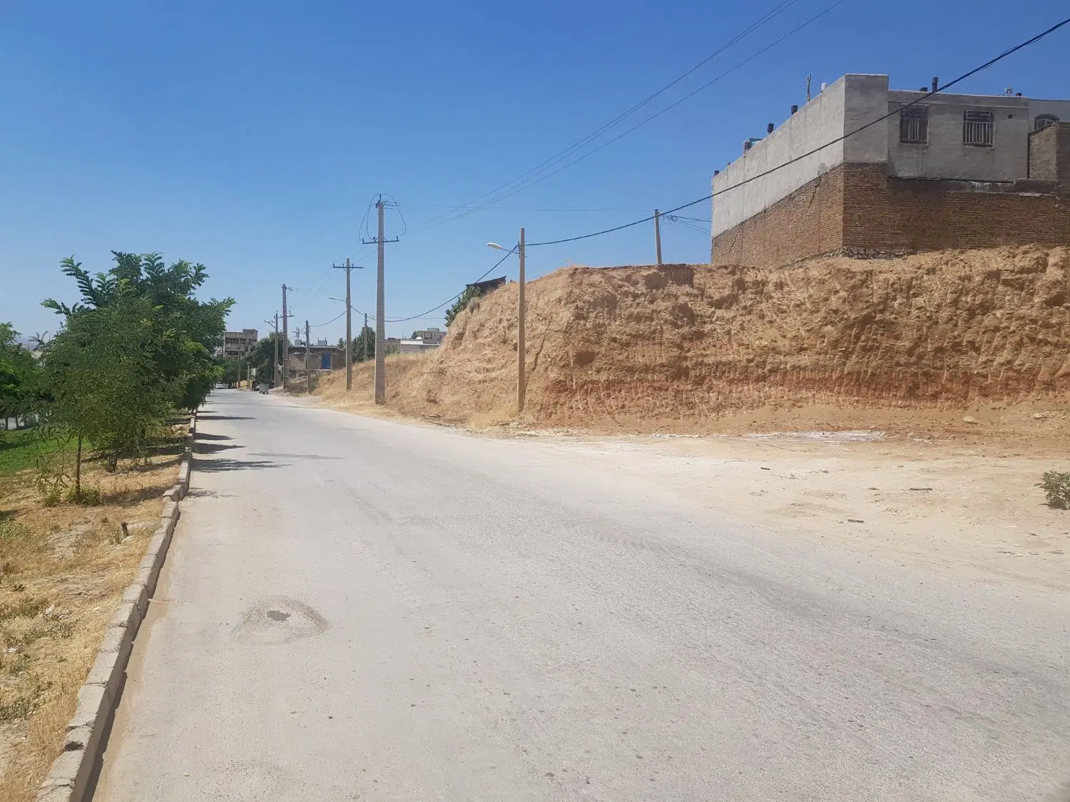 زمین طلایی  440 متری  نبش بسیج 2 ( 60 متری )