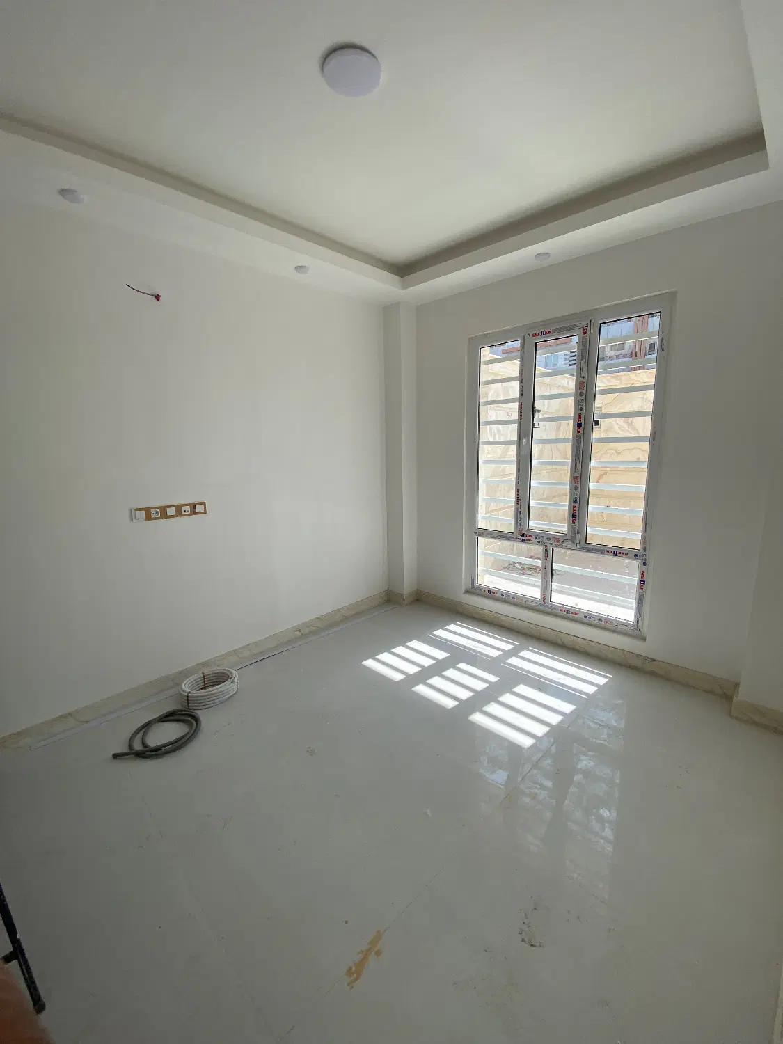 آپارتمان غدیر (گل گهر )حیاط دار