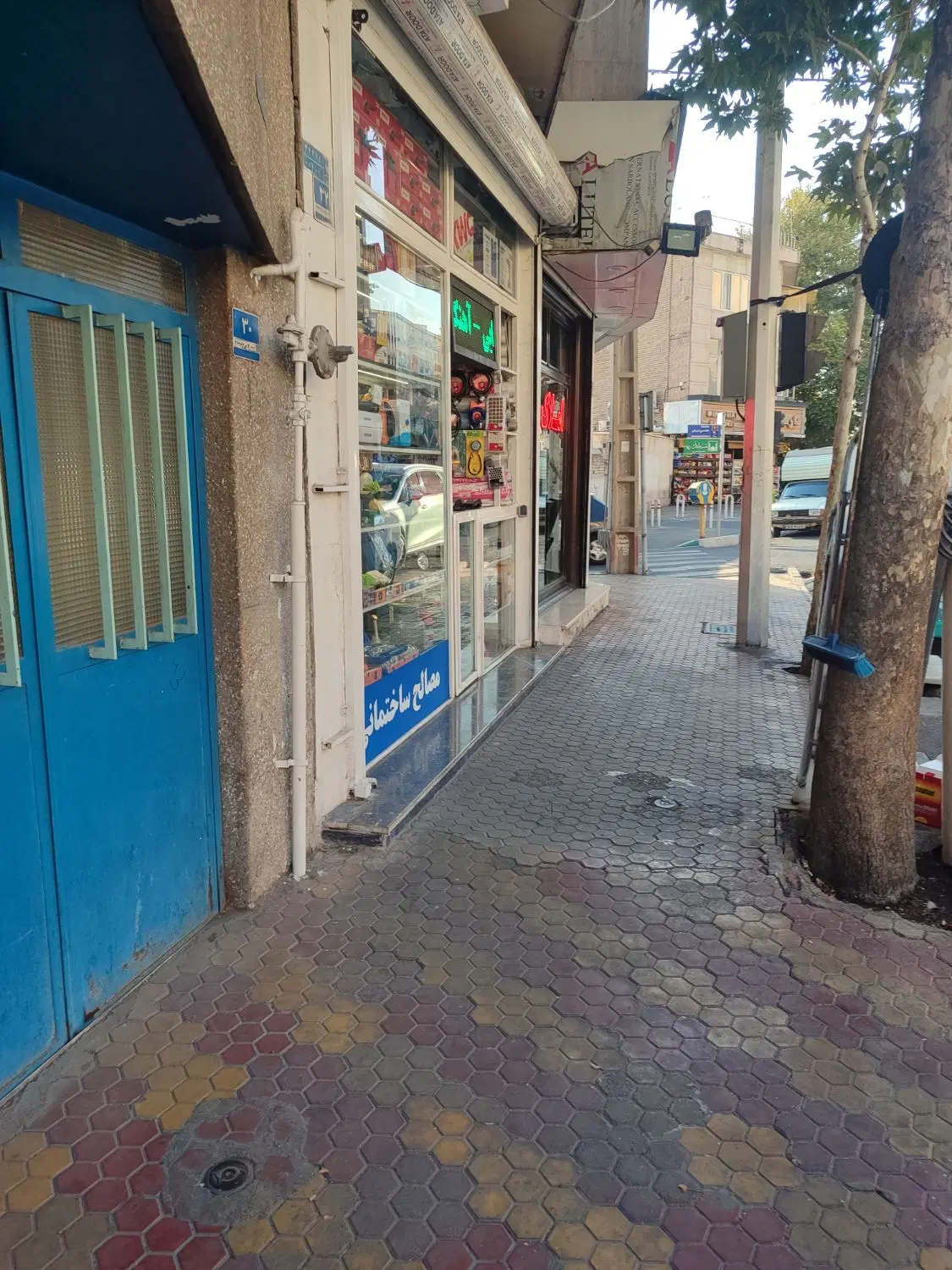 مغازه۱۷متری