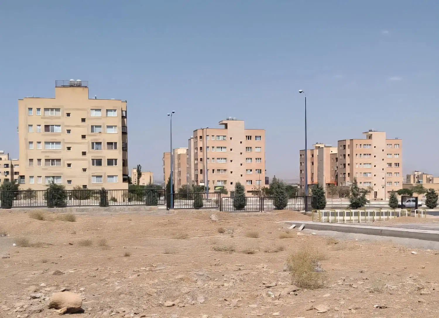 مسکن مهر خام فولاد شهر محله E1