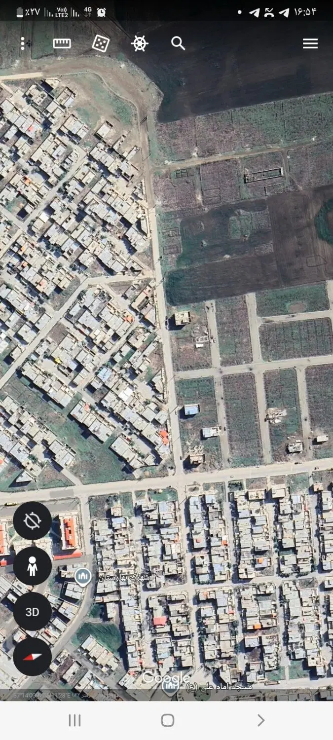 زمین مسکونی