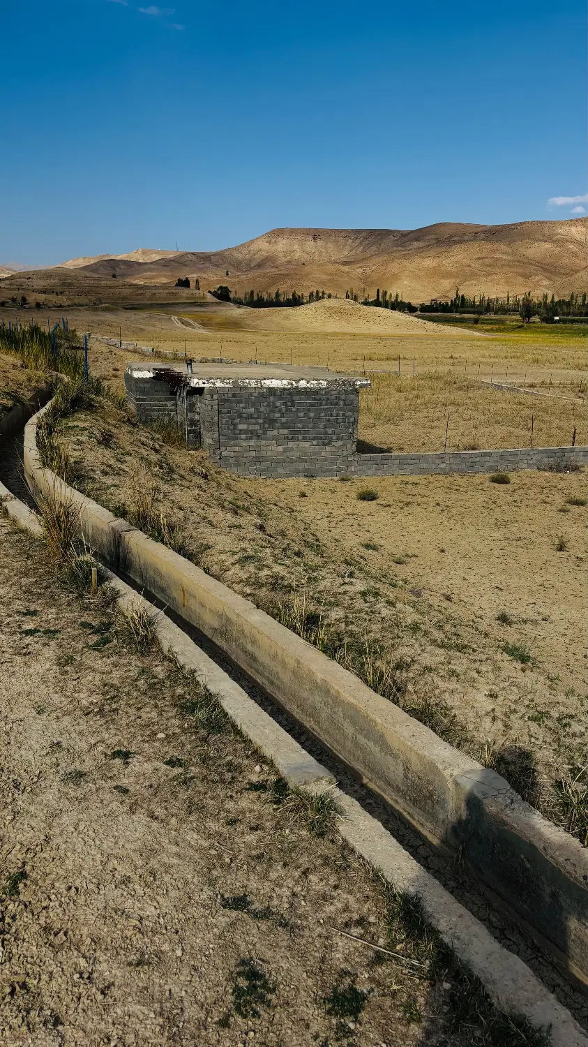 زمین حوالی تنگه واشی ،فیروزکوه