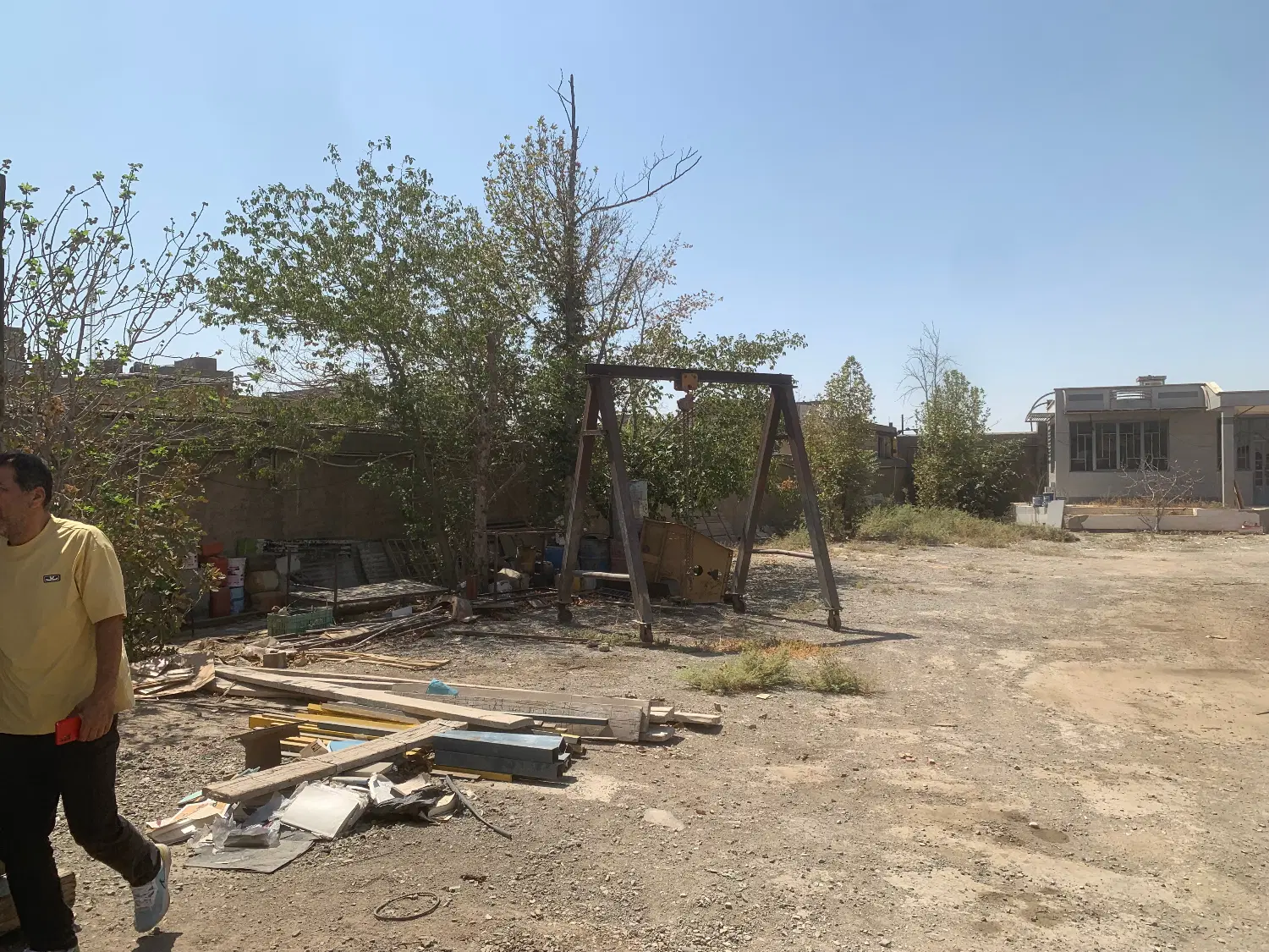 اجاره گاراژ ۸۰۰ متری ،دفتر ۷۰ متری