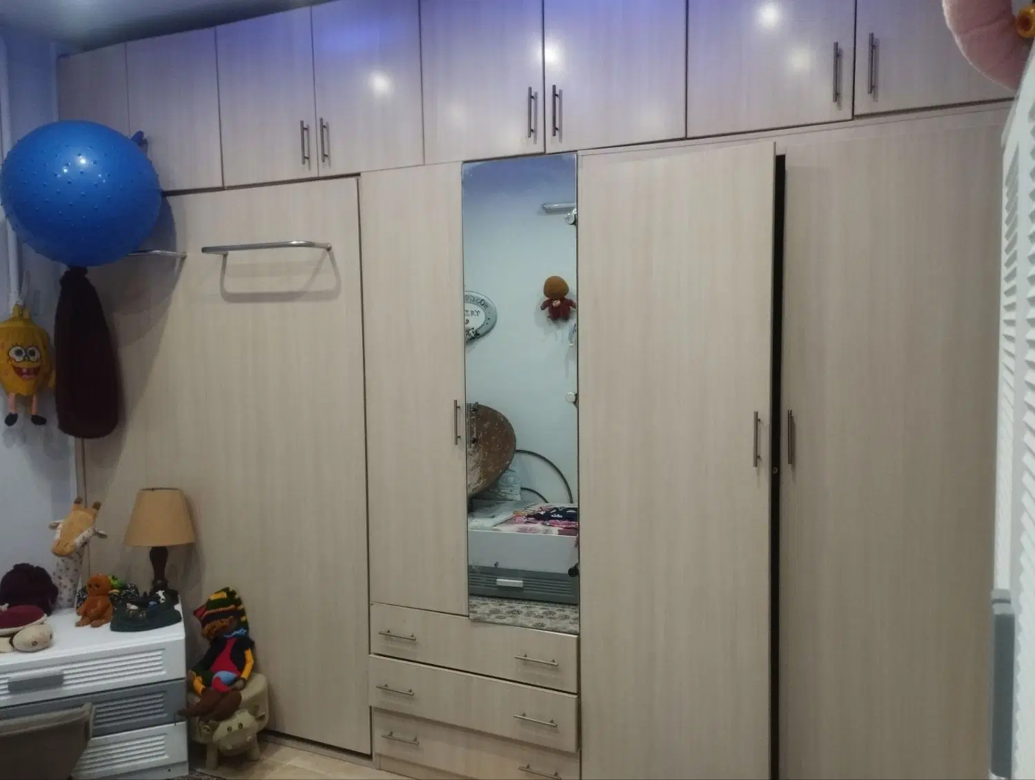 ۷۵ متر طبقه اول نما آجر خیابان دوم ۴۸۰۰ کل