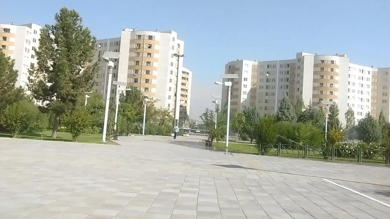 آپارتمان ۱۰۲ متری مجتمع مسکونی بهارستان خلیج فارس