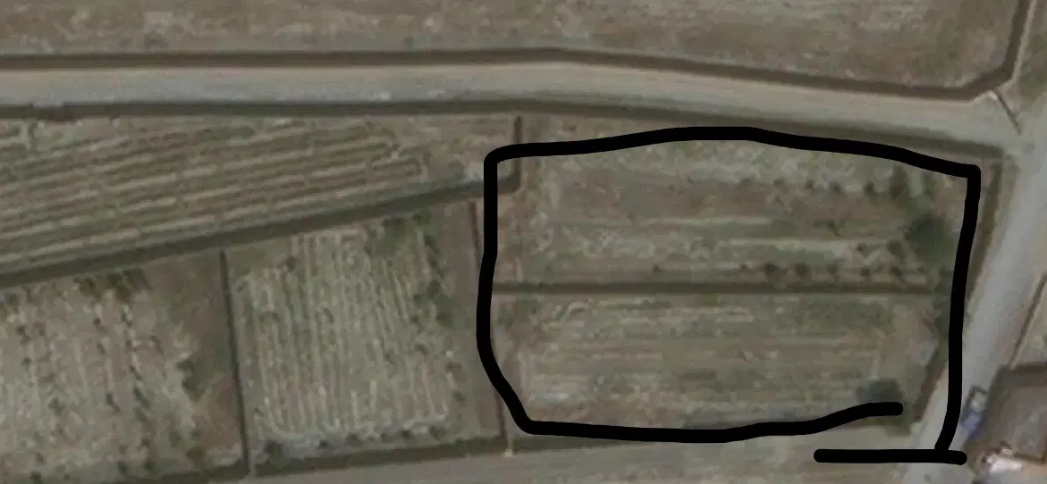 زمین فروشی