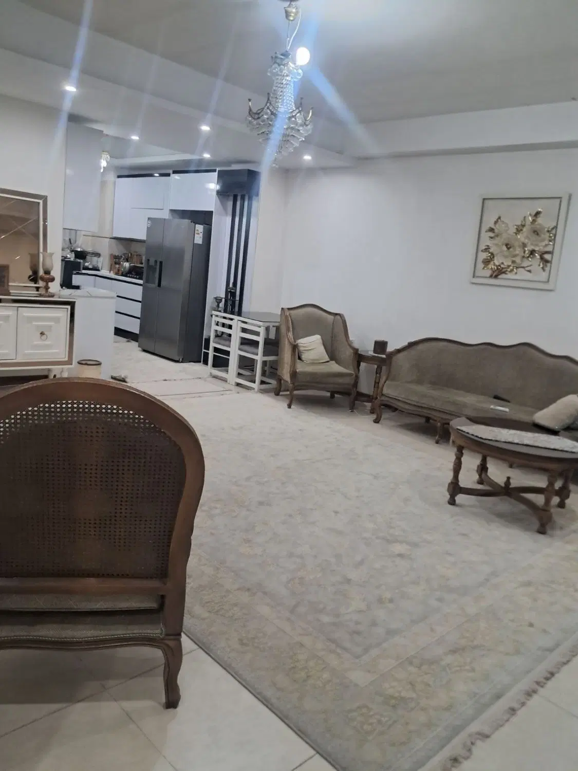 آپارتمان نوساز ۸۴متری پاییزان
