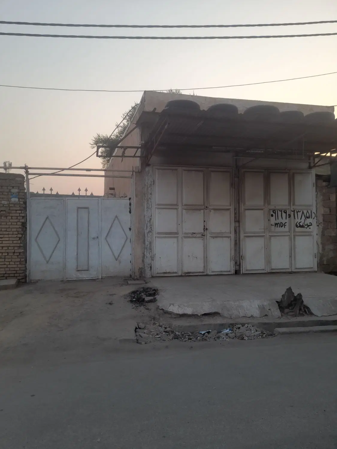 خانه تجاری و مسکونی