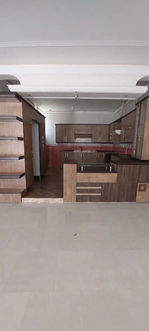 ویلایی،سه خواب،نورگیر عالی