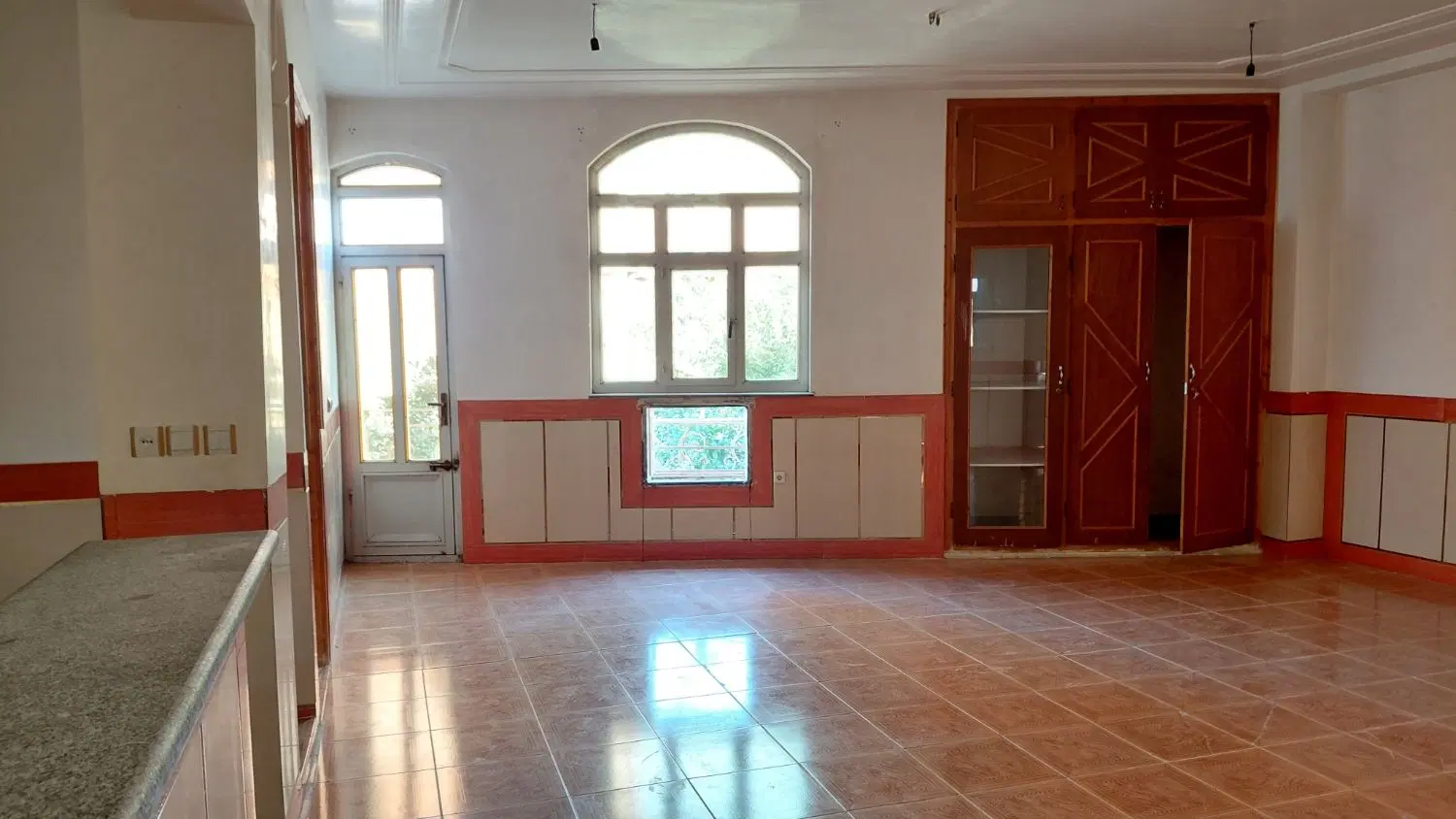 اجاره خانه طبقه اول نبش رضوان ۱۱
