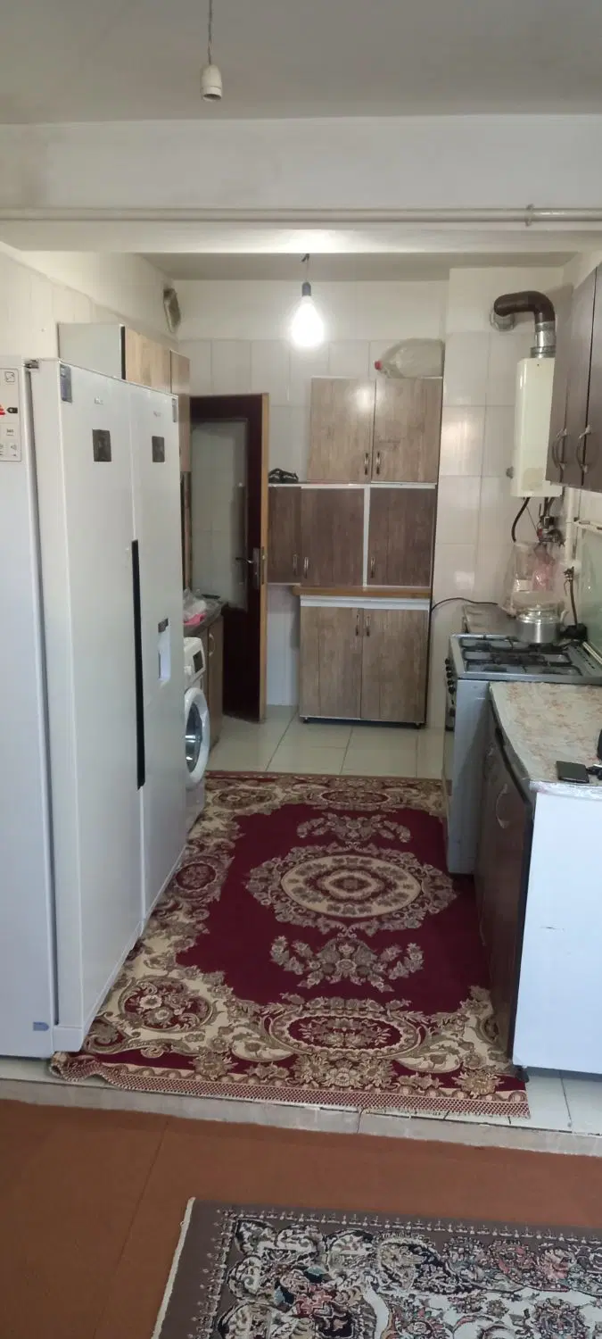 اجاره واحد نبش میدان گلها سمت بلوار آزادی