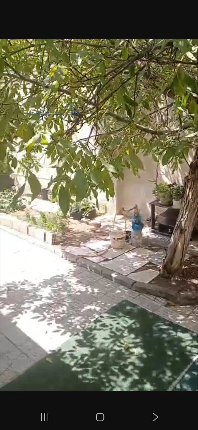 خونه ویلایی حیاط ماشین رو