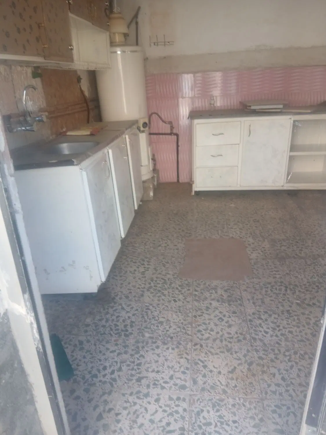 یک خانه مسکونی 530متری باکل امتیازات