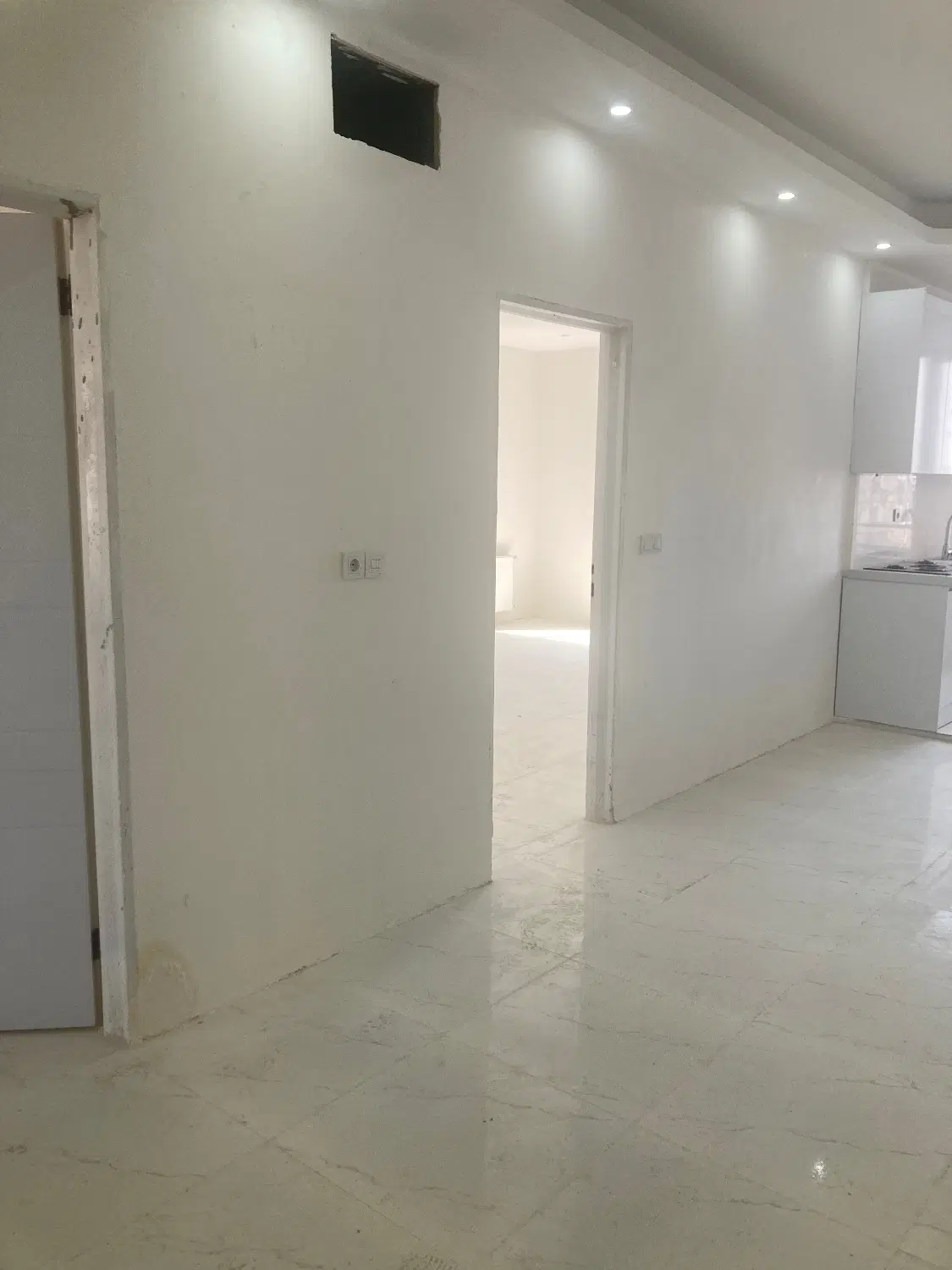 اجاره واحد اداری ۱۰۰ متری پونک