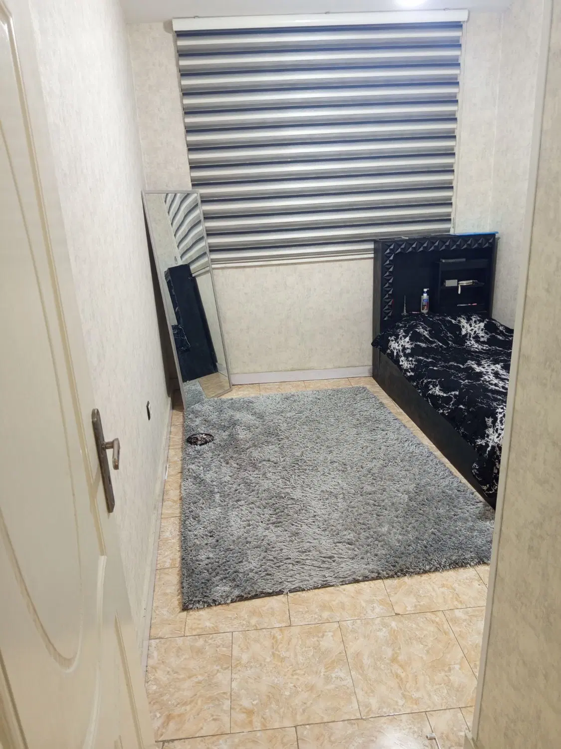 یه واحد اپارتمان به متراژ 100 متر در عمارت