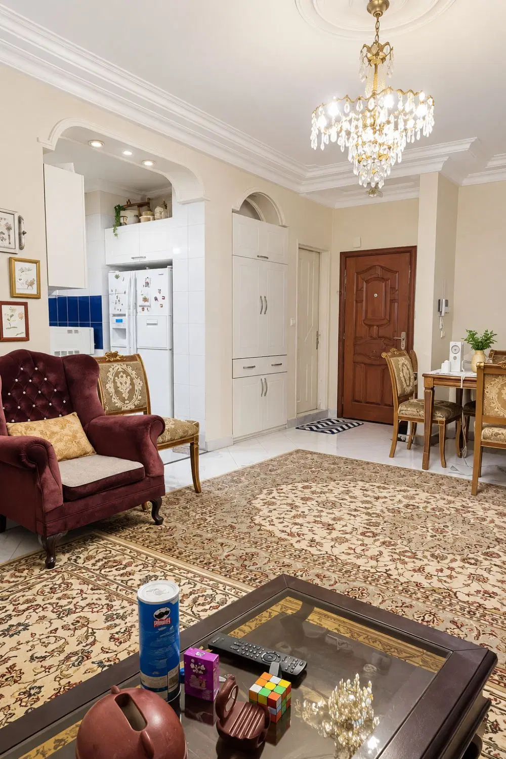 ۶۴متر_دو خواب_آسانسور_انباری_اردستانی