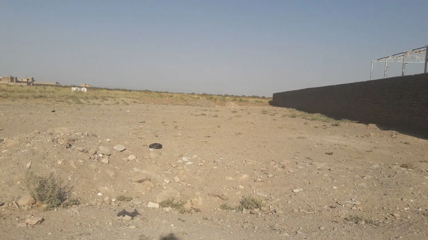 زمین فروشی