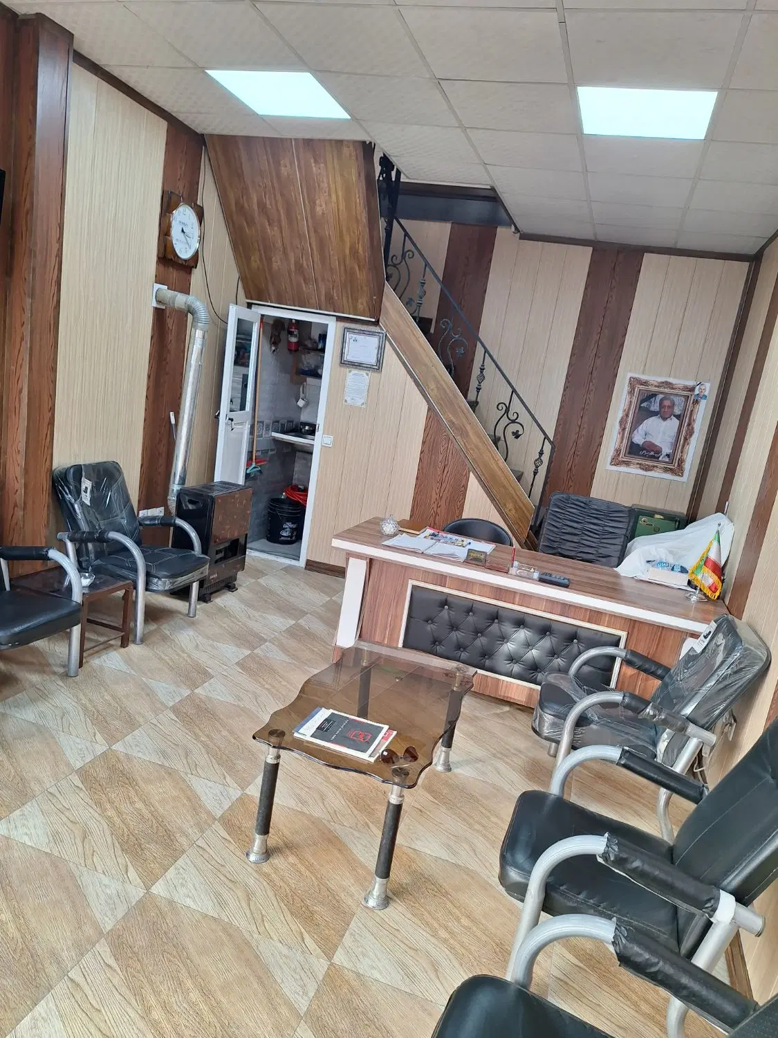 فروش مغازه ۹۰ متر در ۳ طبقه