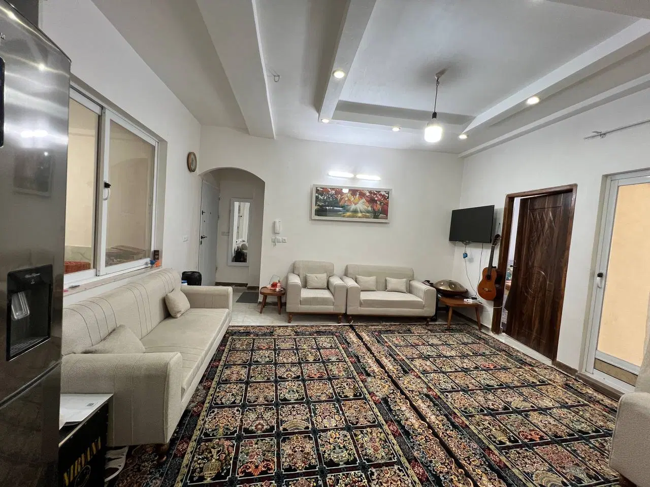 فروش واحد همکف با حیاط بزرگ در لیلاشهر