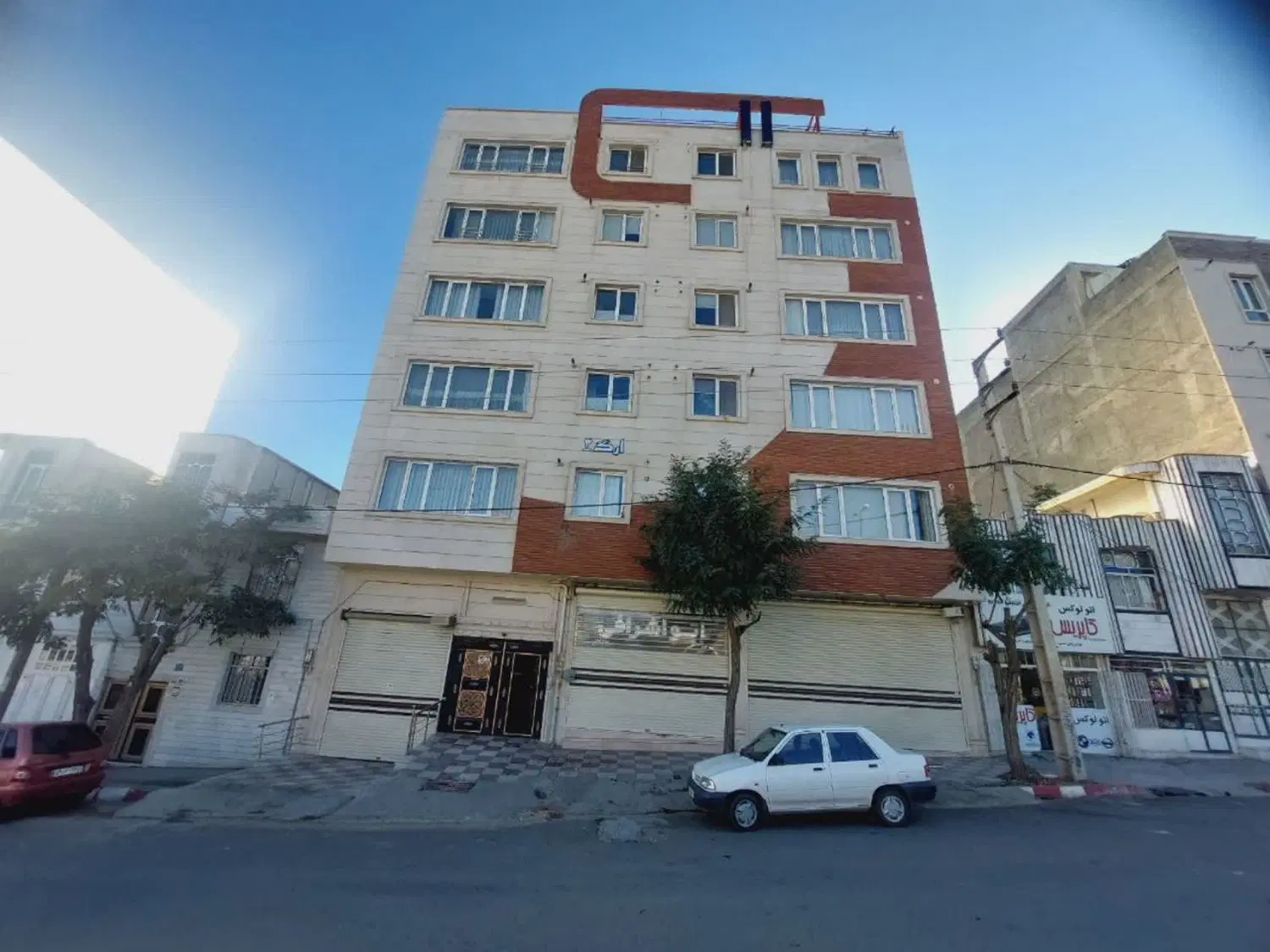 فروش آپارتمان ۱۲۰متری میدان ظفریه