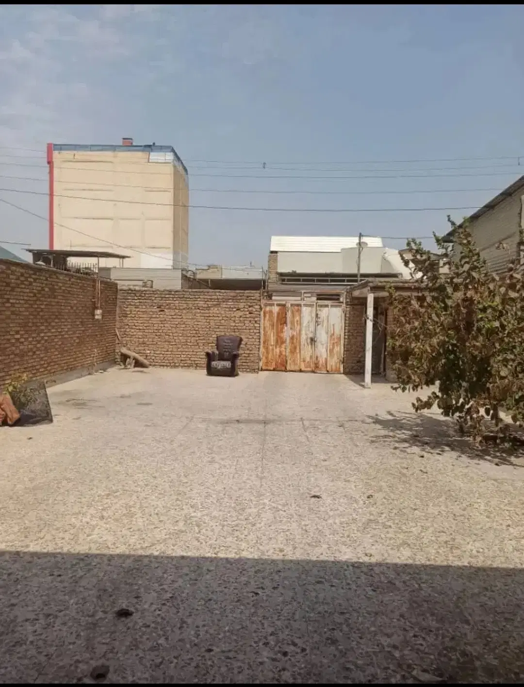 اجاره منزل ۳۰۰متری برای انبار
