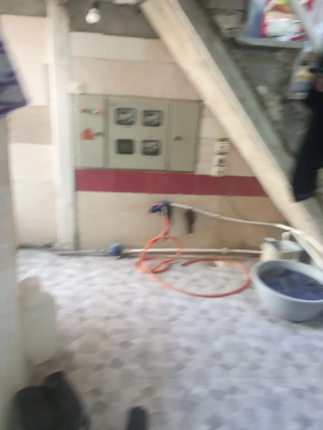 خانه طبقه پایین
