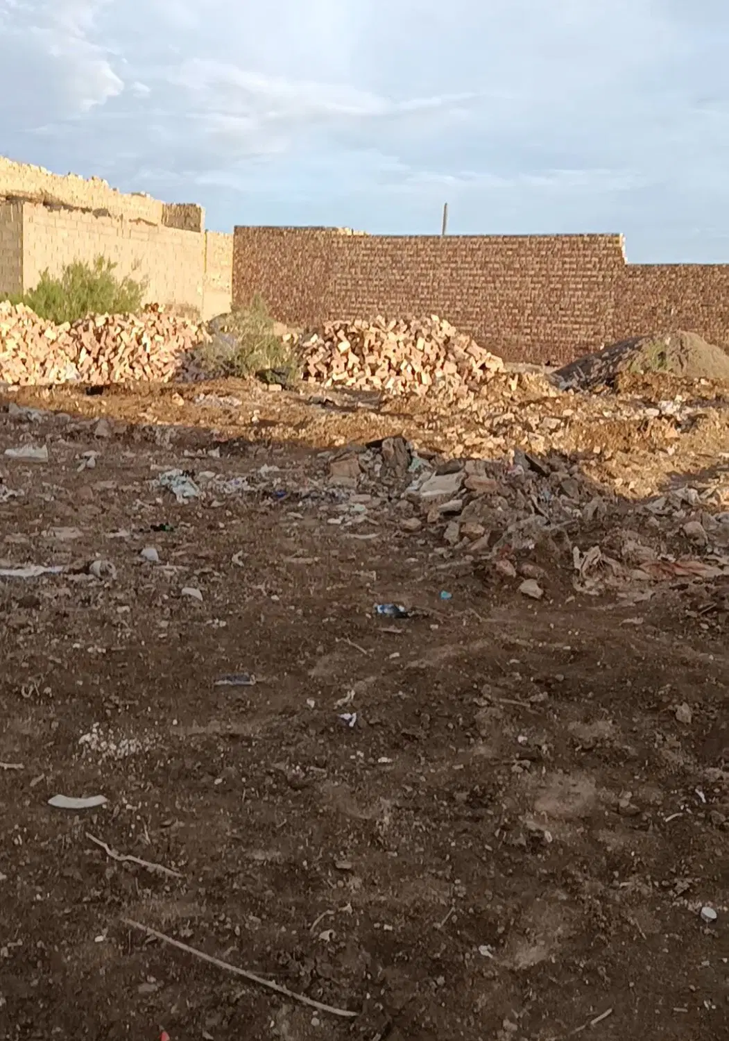 ۱۸۰مترزمین سیاهمردی زابل