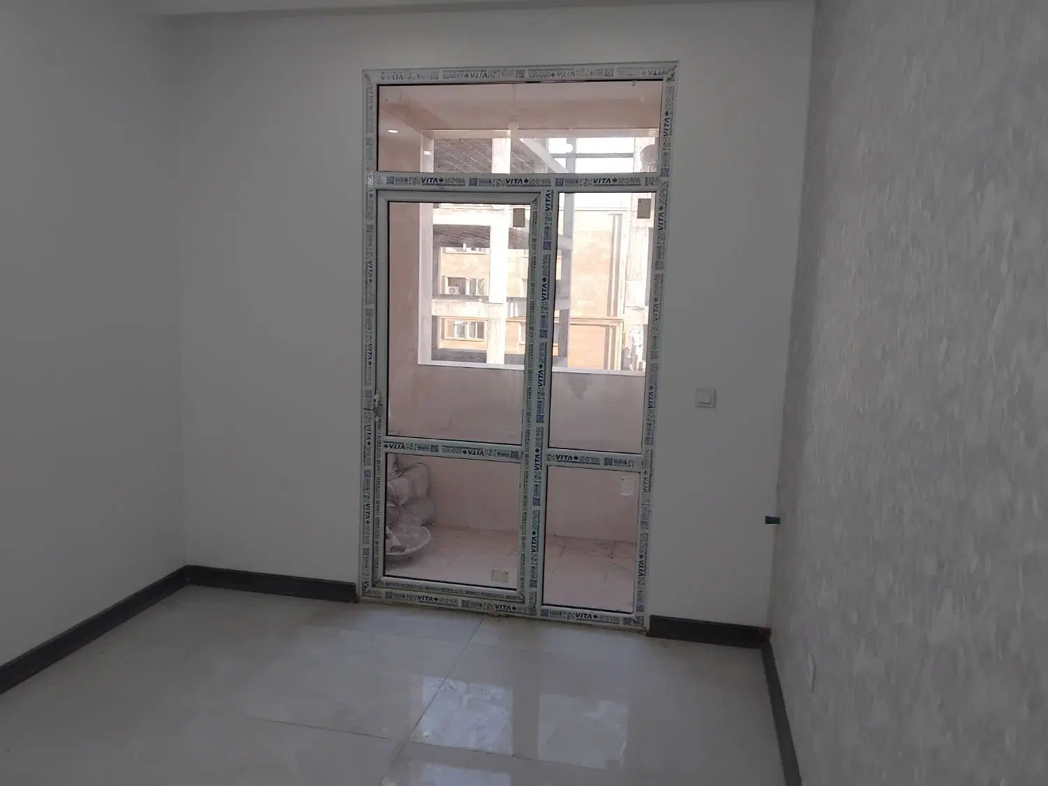 آپارتمان ۱۸۰متری