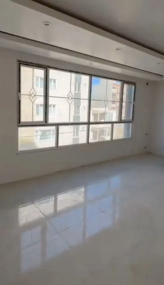 اپارتمان نوساز مصطفی خمینی گلستان