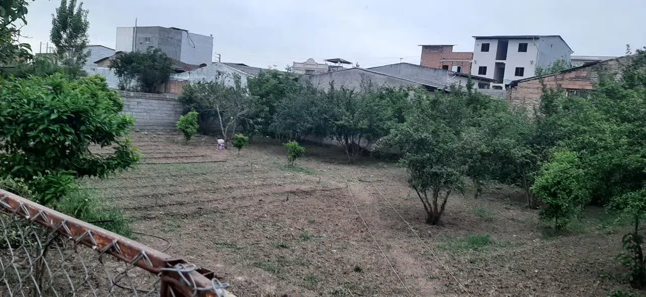 زمین مسکونی