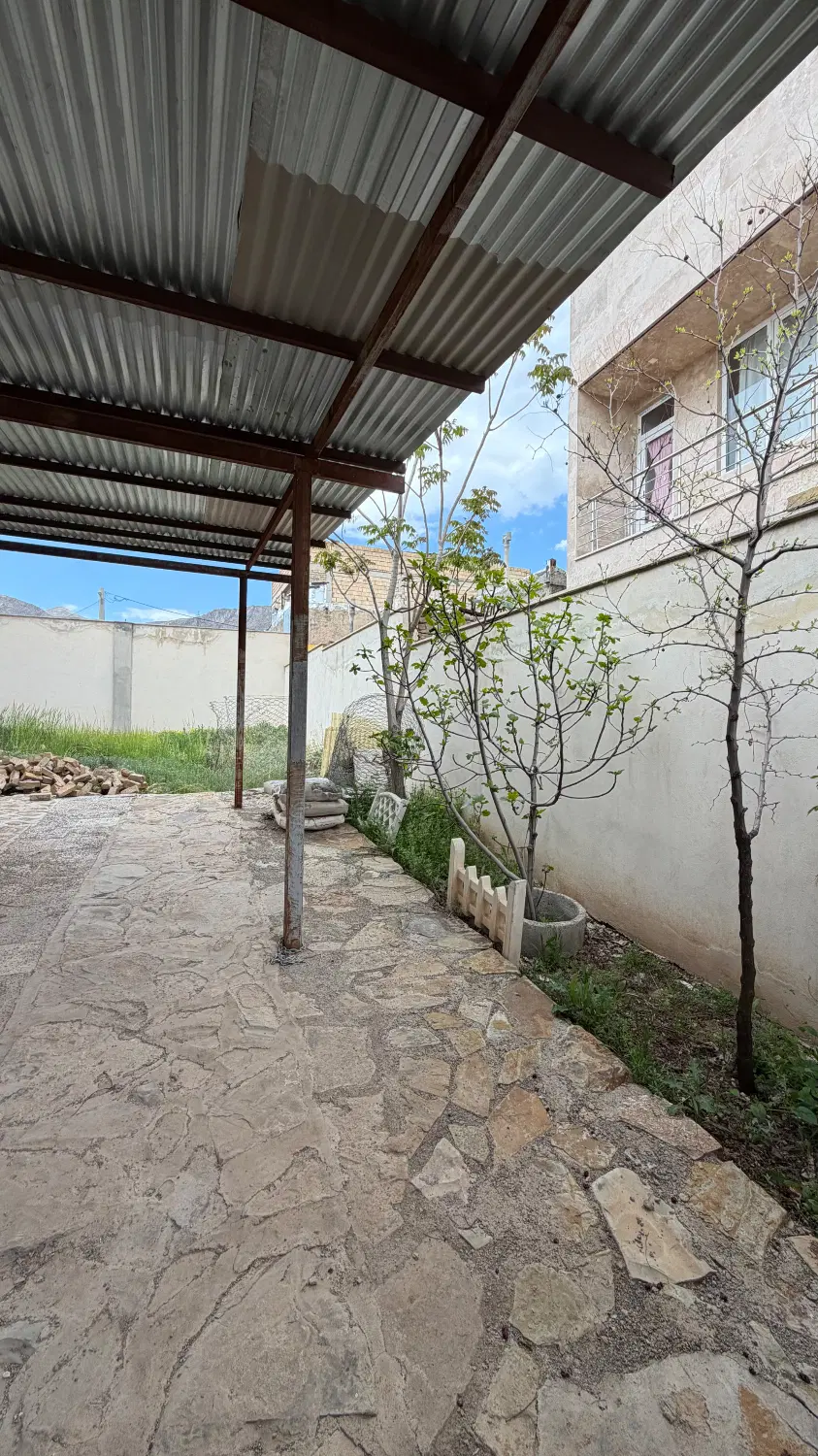 زمین مسکونی
